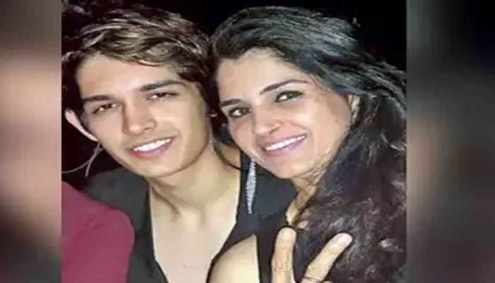 मुंबई में ड्रग्स पार्टी के बाद मॉडल बेटे ने कर दी फैशन डिजाइनर मां की हत्या मुंबई में ड्रग्स पार्टी के बाद मॉडल बेटे ने कर दी फैशन डिजाइनर मां की हत्या