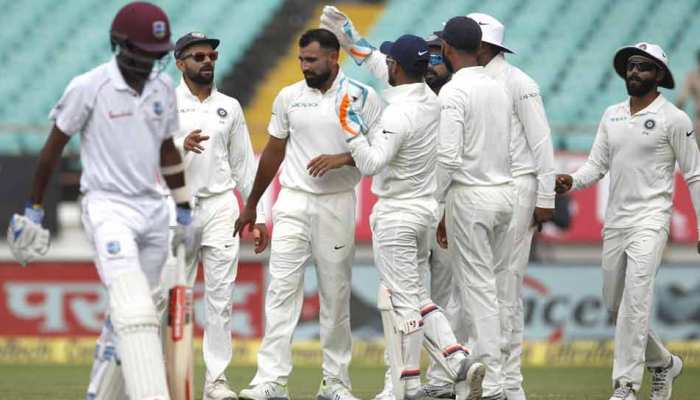 Analysis: राजकोट की हार विंडीज क्रिकेट की ताजा तस्वीर है, वहां कोई भी टेस्ट मैच नहीं खेलना चाहता Analysis: राजकोट की हार विंडीज क्रिकेट की ताजा तस्वीर है, वहां कोई भी टेस्ट मैच नहीं खेलना चाहता