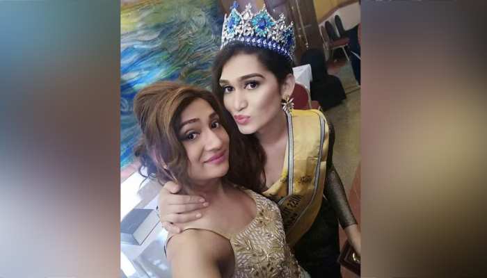 छत्तीसगढ़ः देश की पहली ट्रांस क्वीन बनीं वीणा सेंद्रे, बोलीं- यह पूरे समुदाय की जीत है छत्तीसगढ़ः देश की पहली ट्रांस क्वीन बनीं वीणा सेंद्रे, बोलीं- यह पूरे समुदाय की जीत है