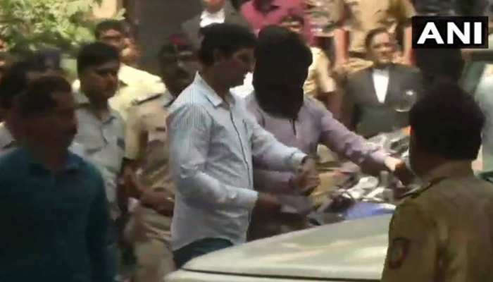 जासूसी कांड : 3 दिन की ट्रांजिट रिमांड पर भेजा गया आरोपी ब्रह्मोस इंजीनियर जासूसी कांड : 3 दिन की ट्रांजिट रिमांड पर भेजा गया आरोपी ब्रह्मोस इंजीनियर