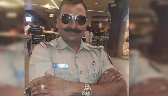 गाजियाबाद: दरोगा ने सर्विस रिवाल्वर से खुद को गोली मारकर किया सुसाइड गाजियाबाद: दरोगा ने सर्विस रिवाल्वर से खुद को गोली मारकर किया सुसाइड