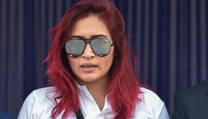 बैडमिंटन स्टार ज्वाला गुट्टा भी #MeToo कैंपेन से जुड़ीं, लगाया यह आरोप... बैडमिंटन स्टार ज्वाला गुट्टा भी #MeToo कैंपेन से जुड़ीं, लगाया यह आरोप...