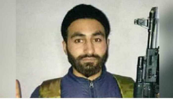 आतंकी मनन वानी की मौत पर AMU में सभा का आयोजन, प्रशासन ने उठाया ये कदम आतंकी मनन वानी की मौत पर AMU में सभा का आयोजन, प्रशासन ने उठाया ये कदम
