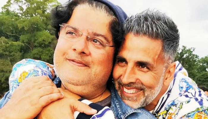अक्षय कुमार ने सुन ली पत्नी ट्विंकल की बात, 'Housefull 4' से बाहर हुए निर्देशक साजिद खान! अक्षय कुमार ने सुन ली पत्नी ट्विंकल की बात, 'Housefull 4' से बाहर हुए निर्देशक साजिद खान!