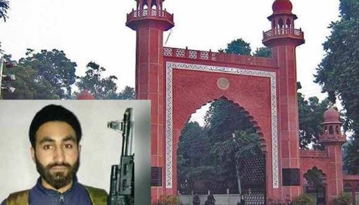 AMU विवाद: दो छात्रों के खिलाफ देशद्रोह का केस दर्ज, 7 से मांगा जवाब AMU विवाद: दो छात्रों के खिलाफ देशद्रोह का केस दर्ज, 7 से मांगा जवाब