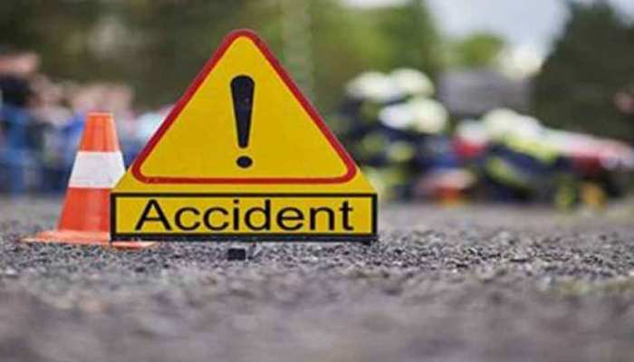 रायबरेली: भीषण सड़क हादसे में 7 की मौत और 35 घायल, मृतकों के लिए 2-2 लाख का मुआवजा रायबरेली: भीषण सड़क हादसे में 7 की मौत और 35 घायल, मृतकों के लिए 2-2 लाख का मुआवजा