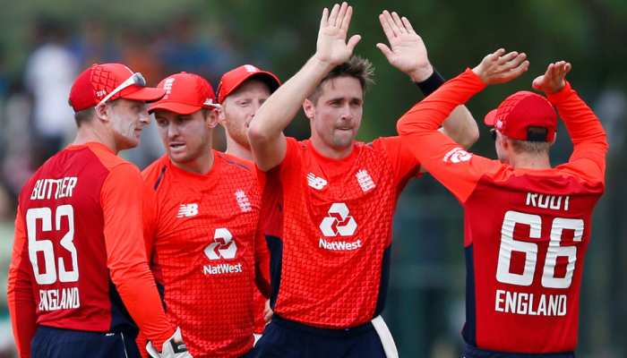 SLvsENG: दूसरे वनडे में बारिश ने डाली बाधा, इंग्लैंड को मिली 31 रनों की जीत SLvsENG: दूसरे वनडे में बारिश ने डाली बाधा, इंग्लैंड को मिली 31 रनों की जीत