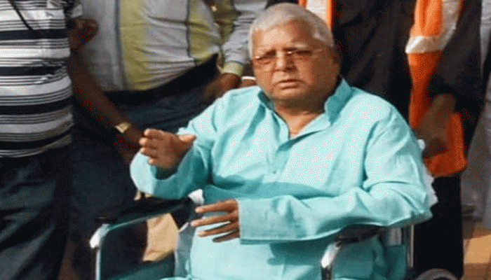 त्योहार के शौकीन लालू यादव रिम्स में ही मनाएंगे दशहरा, समर्थकों ने किया खास इंतजाम त्योहार के शौकीन लालू यादव रिम्स में ही मनाएंगे दशहरा, समर्थकों ने किया खास इंतजाम