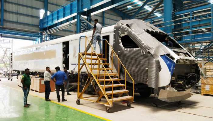 Engine-less train 18 to be launched soon, watch the exclusive pictures Engine-less train 18 to be launched soon, watch the exclusive pictures