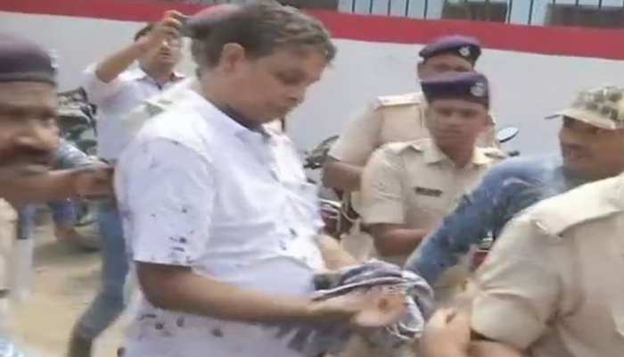 मुजफ्फरपुर रेप कांड: जब्त होगी ब्रजेश ठाकुर की 2.65 करोड़ की संपत्ति, जल्द होगी कार्रवाई मुजफ्फरपुर रेप कांड: जब्त होगी ब्रजेश ठाकुर की 2.65 करोड़ की संपत्ति, जल्द होगी कार्रवाई