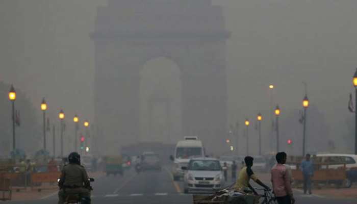 High Alert: गंभीर स्थिति में पहुंचा दिल्ली का प्रदूषण, AQI पहुंचा 353 के पार High Alert: गंभीर स्थिति में पहुंचा दिल्ली का प्रदूषण, AQI पहुंचा 353 के पार