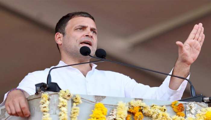 राहुल ने तेलंगाना में कृषि कर्ज माफी का वादा किया, टीआरएस और बीजेपी पर साधा निशाना राहुल ने तेलंगाना में कृषि कर्ज माफी का वादा किया, टीआरएस और बीजेपी पर साधा निशाना
