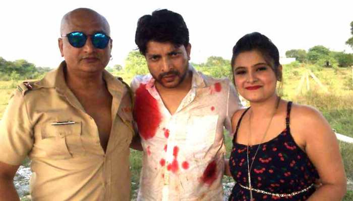 'बेटवा बाहुबली' की ये नई भोजपुरी फिल्म मचाएगी धमाल, यहां चल रही है शूटिंग 'बेटवा बाहुबली' की ये नई भोजपुरी फिल्म मचाएगी धमाल, यहां चल रही है शूटिंग