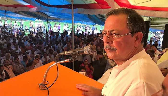 अजय सिंह ने CM शिवराज पर लगाया धोखाधड़ी का आरोप, 'समृद्ध मध्यप्रदेश अभियान' को बताया अपना अजय सिंह ने CM शिवराज पर लगाया धोखाधड़ी का आरोप, 'समृद्ध मध्यप्रदेश अभियान' को बताया अपना