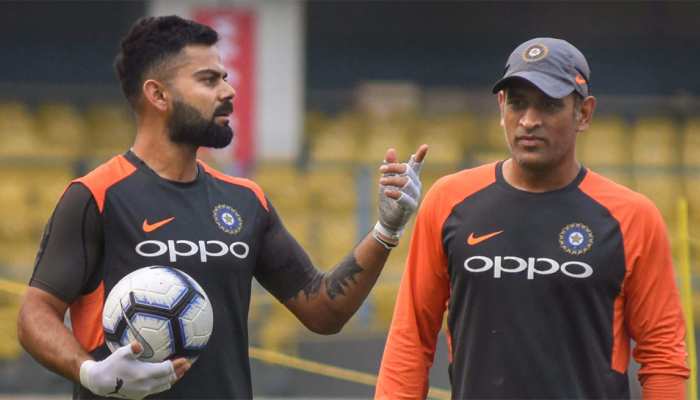 Vizag ODI: आज एक ही मैच में धोनी-कोहली पूरे कर सकते हैं 10 हजार रन Vizag ODI: आज एक ही मैच में धोनी-कोहली पूरे कर सकते हैं 10 हजार रन