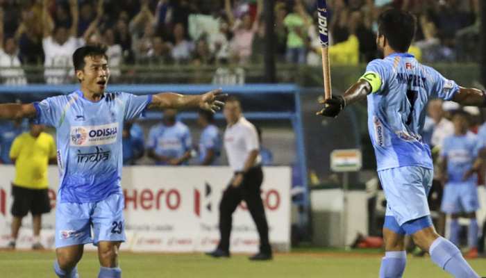 Asian Champions Trophy: दक्षिण कोरिया को 4-1 से हराकर भारत ग्रुप में टॉप पर, हरमनप्रीत की हैट्रिक Asian Champions Trophy: दक्षिण कोरिया को 4-1 से हराकर भारत ग्रुप में टॉप पर, हरमनप्रीत की हैट्रिक