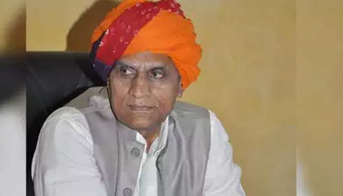 राजस्थान: बीजेपी को बड़ा झटका पूर्व विधायक सहित 4 नेताओं ने थामा कांग्रेस का हाथ राजस्थान: बीजेपी को बड़ा झटका पूर्व विधायक सहित 4 नेताओं ने थामा कांग्रेस का हाथ