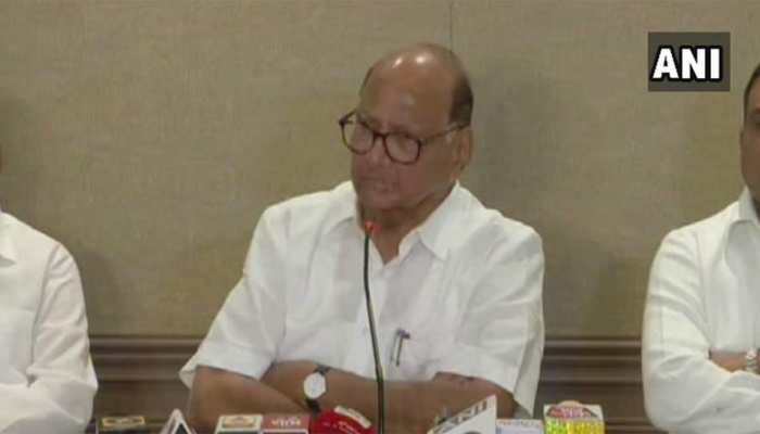 पीएम मोदी पर शरद पवार का हमला, 'नेहरू-गांधी परिवार ने देश के लिए कुर्बानियां दी है' पीएम मोदी पर शरद पवार का हमला, 'नेहरू-गांधी परिवार ने देश के लिए कुर्बानियां दी है'