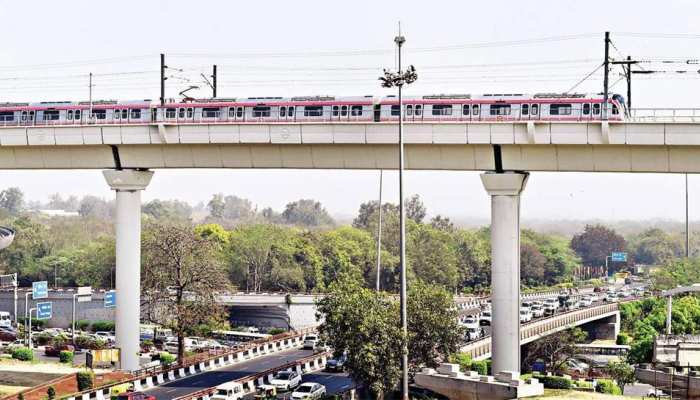 दिल्ली मेट्रो: पिंकलाइन का शिवविहार-त्रिलोकपुरी सेक्शन 31 अक्टूबर को खोला जाएगा दिल्ली मेट्रो: पिंकलाइन का शिवविहार-त्रिलोकपुरी सेक्शन 31 अक्टूबर को खोला जाएगा