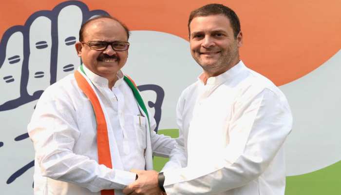 शरद पवार का साथ छोड़ फिर कांग्रेसी हुए तारिक अनवर, कभी सोनिया को कहा था विदेशी शरद पवार का साथ छोड़ फिर कांग्रेसी हुए तारिक अनवर, कभी सोनिया को कहा था विदेशी