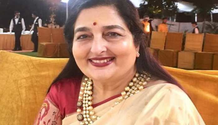 B'day SPL: 12 साल से सिंगिंग से दूर है यह सिंगर, इसलिए छोड़ दिया फिल्मों में गाना B'day SPL: 12 साल से सिंगिंग से दूर है यह सिंगर, इसलिए छोड़ दिया फिल्मों में गाना