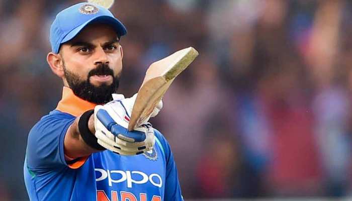 INDvsWI: विराट कोहली का 62वां शतक, वनडे में शतकों की हैट्रिक लगाने वाले पहले भारतीय बने INDvsWI: विराट कोहली का 62वां शतक, वनडे में शतकों की हैट्रिक लगाने वाले पहले भारतीय बने