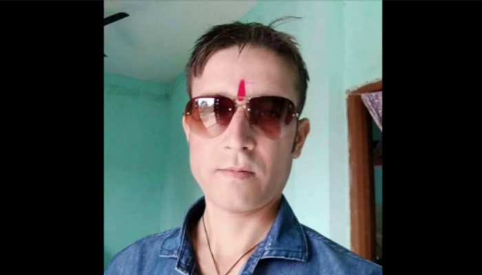 झारखंड में पत्रकार की पीट-पीटकर हत्या, कई दिनों से मिल रही थीं धमकियां झारखंड में पत्रकार की पीट-पीटकर हत्या, कई दिनों से मिल रही थीं धमकियां