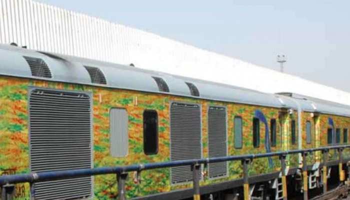 दिवाली पर Railway का बड़ा ऐलान, इन 15 ट्रेनों से फ्लेक्सी फेयर खत्म दिवाली पर Railway का बड़ा ऐलान, इन 15 ट्रेनों से फ्लेक्सी फेयर खत्म