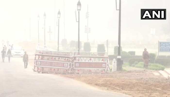 Delhi : Pollution increasing day by day, Rajpath full of smog
