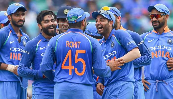 भारत की दूसरी सबसे बड़ी जीत, रोहित ने साल में 1000 रन पूरे किए, छक्के का रिकॉर्ड भी बनाया भारत की दूसरी सबसे बड़ी जीत, रोहित ने साल में 1000 रन पूरे किए, छक्के का रिकॉर्ड भी बनाया