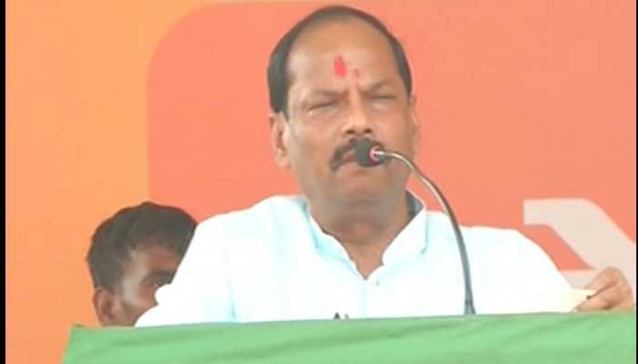 रांची: 28 लाख किसानों को मोबाइल फोन देगी झारखंड सरकार, सीएम रघुवर दास ने की घोषणा रांची: 28 लाख किसानों को मोबाइल फोन देगी झारखंड सरकार, सीएम रघुवर दास ने की घोषणा