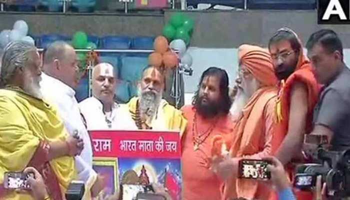 अयोध्या में राम मंदिर निर्माण पर साधु-संत आज जारी करेंगे धर्मादेश अयोध्या में राम मंदिर निर्माण पर साधु-संत आज जारी करेंगे धर्मादेश