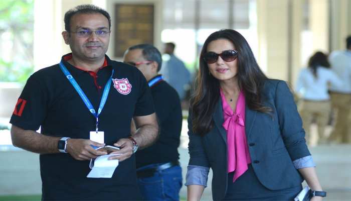IPL: माइकल हेसन के कोच बनने के बाद KXIP से अलग हुए वीरेंद्र सहवाग IPL: माइकल हेसन के कोच बनने के बाद KXIP से अलग हुए वीरेंद्र सहवाग