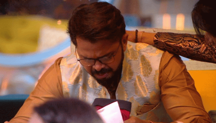 Bigg Boss 12: जब बच्चों के भेजे दिवाली गिफ्ट को पाकर रोने लगे श्रीसंत, सृष्टि के लिए आया ये तोहफा Bigg Boss 12: जब बच्चों के भेजे दिवाली गिफ्ट को पाकर रोने लगे श्रीसंत, सृष्टि के लिए आया ये तोहफा
