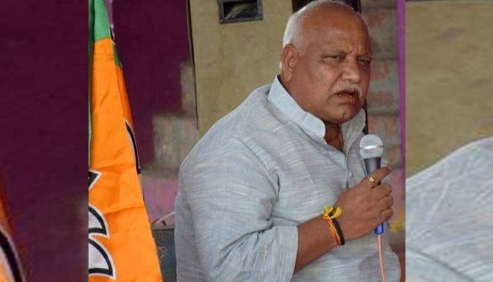 अब फैजाबाद के सांसद ने की घोषणा, 'अयोध्या में जल्द शुरू हो जाएगा राम मंदिर का निर्माण' अब फैजाबाद के सांसद ने की घोषणा, 'अयोध्या में जल्द शुरू हो जाएगा राम मंदिर का निर्माण'
