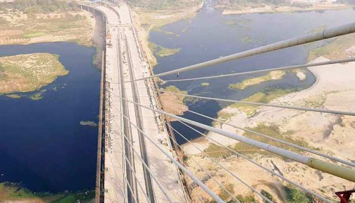 सिग्नेचर ब्रिज ही बन जाएगा उत्तर-पूर्वी दिल्ली में जाम की बड़ी वजह? सर्वे में खुलासा सिग्नेचर ब्रिज ही बन जाएगा उत्तर-पूर्वी दिल्ली में जाम की बड़ी वजह? सर्वे में खुलासा