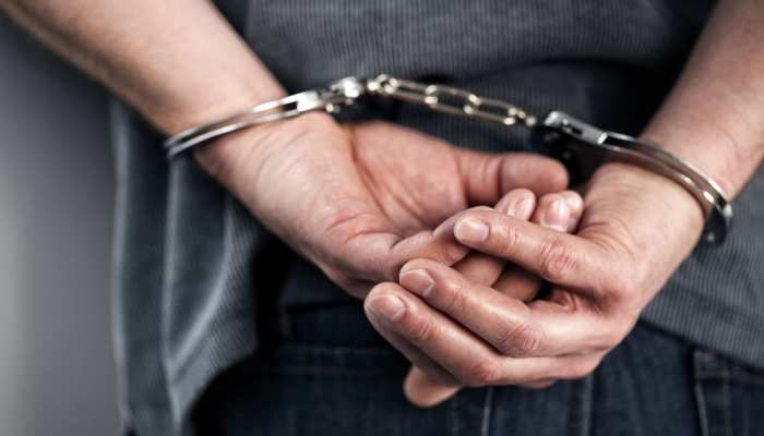 400 करोड़ से ज्यादा धोखाधड़ी के आरोप में दो भारतीय अमेरिका में गिरफ्तार 400 करोड़ से ज्यादा धोखाधड़ी के आरोप में दो भारतीय अमेरिका में गिरफ्तार