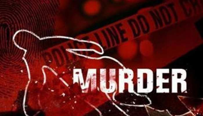 बिहार : ईंट भट्ठा मालिक की गोली मारकर हत्या, आक्रोशित लोगों ने जमकर काटा बवाल बिहार : ईंट भट्ठा मालिक की गोली मारकर हत्या, आक्रोशित लोगों ने जमकर काटा बवाल