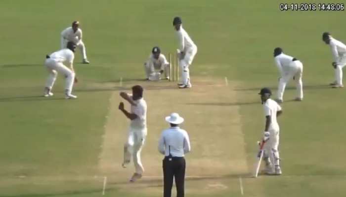VIDEO: इससे ज्यादा अजीबोगरीब बॉलिंग एक्शन नहीं देखा होगा आपने, जमकर हो रहा वायरल VIDEO: इससे ज्यादा अजीबोगरीब बॉलिंग एक्शन नहीं देखा होगा आपने, जमकर हो रहा वायरल