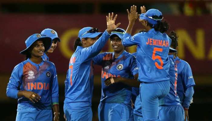 महिला T-20 वर्ल्डकप: पाकिस्तान से भारत का 11वां मुकाबला, जानिए कब-कहां-कैसे देखें मैच महिला T-20 वर्ल्डकप: पाकिस्तान से भारत का 11वां मुकाबला, जानिए कब-कहां-कैसे देखें मैच