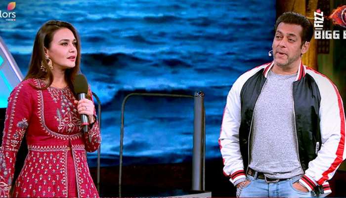Bigg Boss 12: सलमान ने ली दीपिका और दीपक की क्लास, प्रिटी जिंटा ने किया घर में धमाल Bigg Boss 12: सलमान ने ली दीपिका और दीपक की क्लास, प्रिटी जिंटा ने किया घर में धमाल
