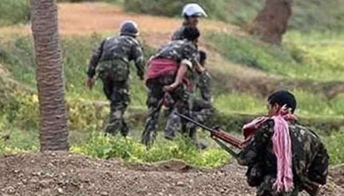 छत्तीसगढ़ : चुनाव से 24 घंटे पहले नक्सली हमला, 1 जवान शहीद छत्तीसगढ़ : चुनाव से 24 घंटे पहले नक्सली हमला, 1 जवान शहीद