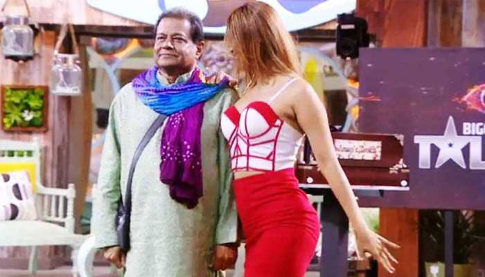लोगों से निराश अनूप जलोटा ने कहा- 'मैं संत नहीं हूं, मेरी इमेज बिलकुल भी खराब नहीं हुई...' लोगों से निराश अनूप जलोटा ने कहा- 'मैं संत नहीं हूं, मेरी इमेज बिलकुल भी खराब नहीं हुई...'
