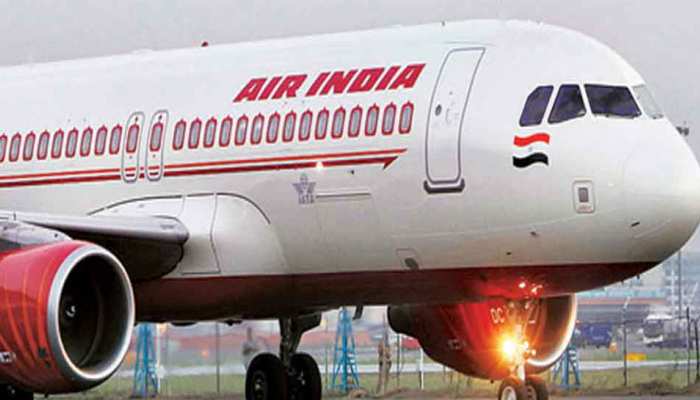 नशे में था एयर इंडिया का सीनियर पायलट, DGCA ने 3 साल के लिए निलंबित किया लाइसेंस नशे में था एयर इंडिया का सीनियर पायलट, DGCA ने 3 साल के लिए निलंबित किया लाइसेंस
