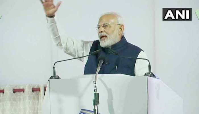 वाराणसी और देश, विकास के उस कार्य का गवाह बना है, जो दशकों पहले हो जाना चाहिए थाः पीएम मोदी वाराणसी और देश, विकास के उस कार्य का गवाह बना है, जो दशकों पहले हो जाना चाहिए थाः पीएम मोदी