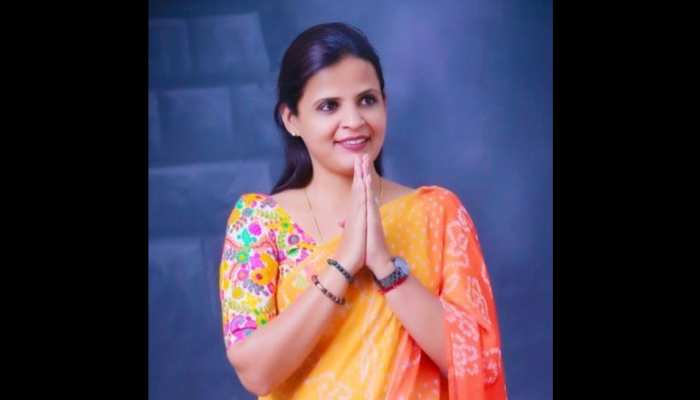 राजस्थान: बीजेपी को एक और झटका, UIT चेयरपर्सन डॉ. प्रियंका चौधरी ने भी दिया इस्तीफा राजस्थान: बीजेपी को एक और झटका, UIT चेयरपर्सन डॉ. प्रियंका चौधरी ने भी दिया इस्तीफा