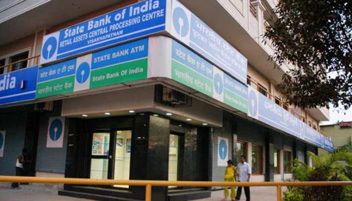कैश निकासी की लिमिट घटाने के बाद अब SBI बंद कर रहा मोबाइल वॉलेट कैश निकासी की लिमिट घटाने के बाद अब SBI बंद कर रहा मोबाइल वॉलेट
