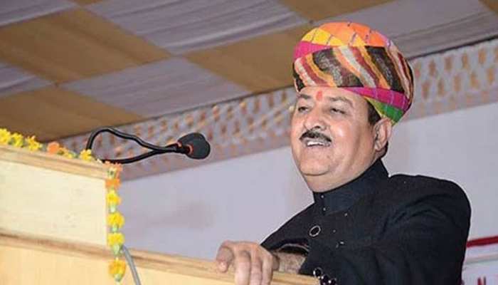 राजस्थान: टिकट को लेकर भवानी सिंह की मुश्किलें बढ़ीं, विवादित बयानों के कारण बीजेपी बैकफुट पर राजस्थान: टिकट को लेकर भवानी सिंह की मुश्किलें बढ़ीं, विवादित बयानों के कारण बीजेपी बैकफुट पर