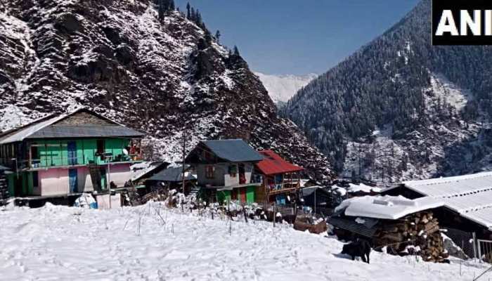 हिमाचल में हो रही खूब बर्फबारी, जानें राज्य के मशहूर पर्यटन स्थलों पर कहां तक पहुंच गया है तापमान हिमाचल में हो रही खूब बर्फबारी, जानें राज्य के मशहूर पर्यटन स्थलों पर कहां तक पहुंच गया है तापमान