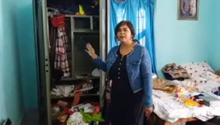 झारखंड : धनबाद में चोरों का आतंक, उड़ा ले गए 25 लाख के गहने झारखंड : धनबाद में चोरों का आतंक, उड़ा ले गए 25 लाख के गहने